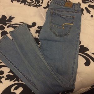 American Eagle light washed super skinny jeans