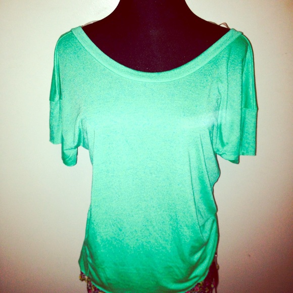 Hurley top