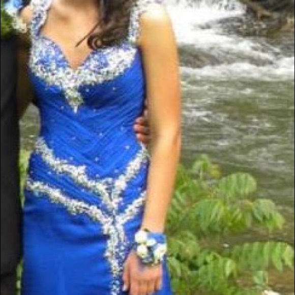 Prom dress - Picture 4 of 4