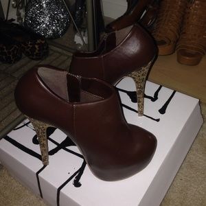 Brown/cheetah and diamond booties