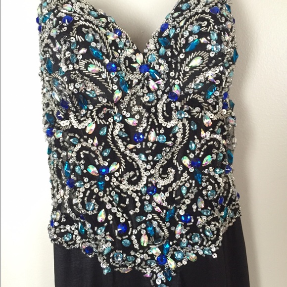 Prom Dress - Picture 3 of 4