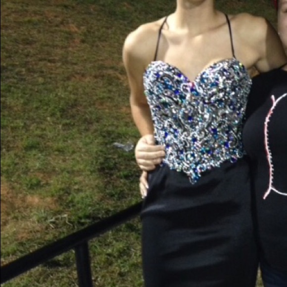 Prom Dress - Picture 4 of 4