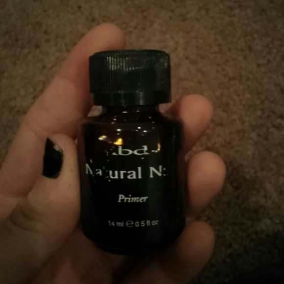 Nail primer