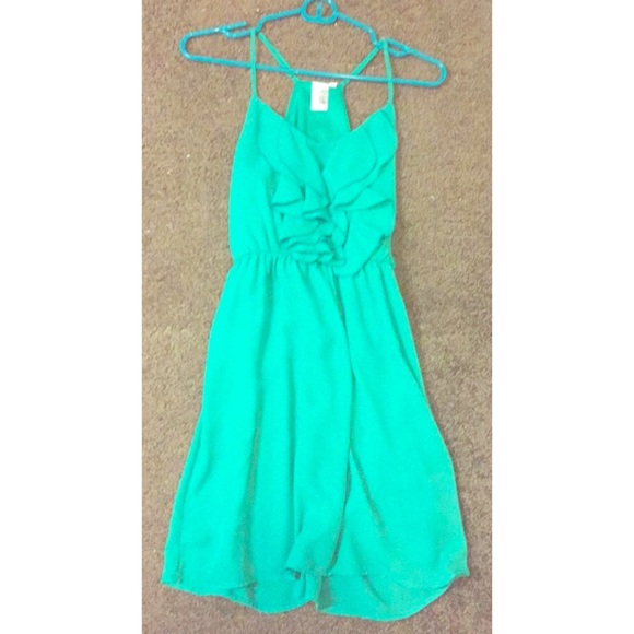 Francesca's green dress