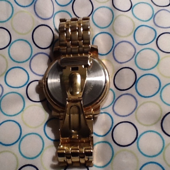 Watch - Picture 3 of 4