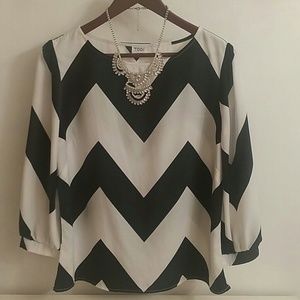 Chevron top