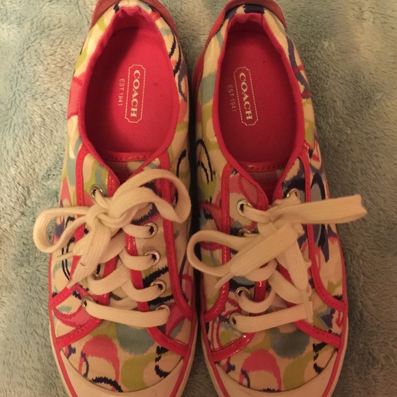 Coach sneakers Size 8