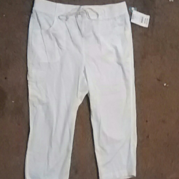 White stag.. Capris
