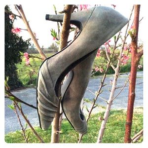 Slate Style & Co Pleated Heels