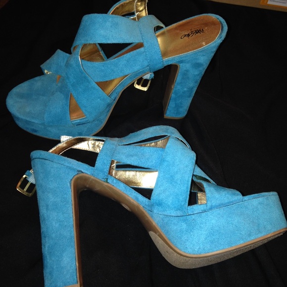 Chunky teal strappy heels **for @mishygrrrl**