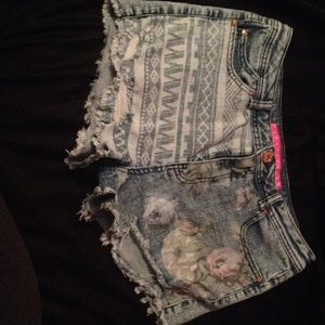 Distressed shorts