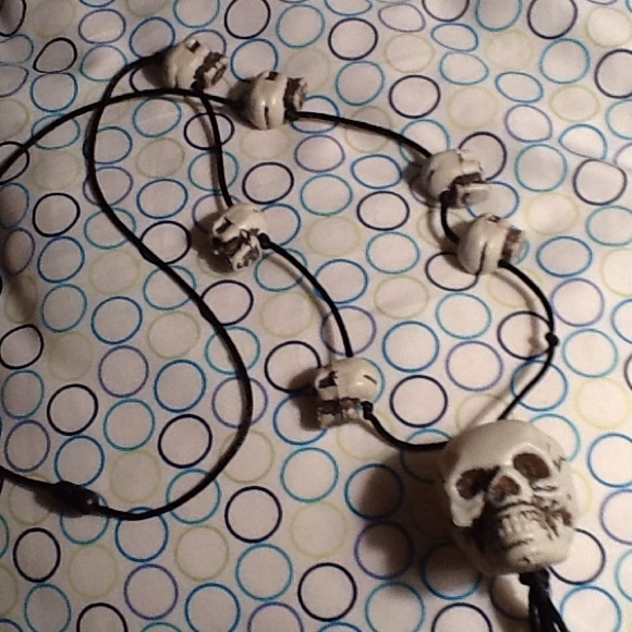 Skull necklace