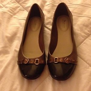 Croft & Barrow Flats - brown & bronze