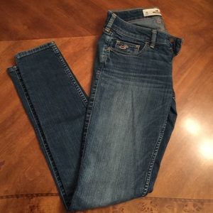 Hollister Skinny Blue Jeans, size0R - W24/L29.