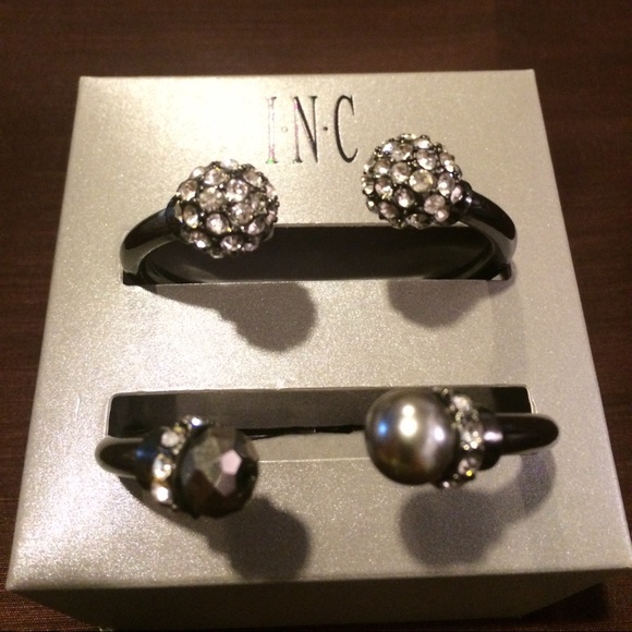 Double stones bracelet. Sold