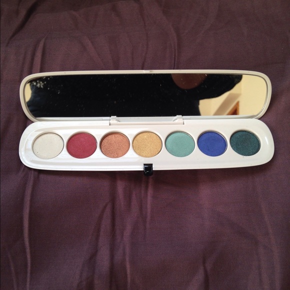 Makeup Bundle! @brinna1708