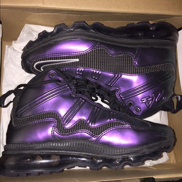 Nike!!! Worn twice like new !!!!