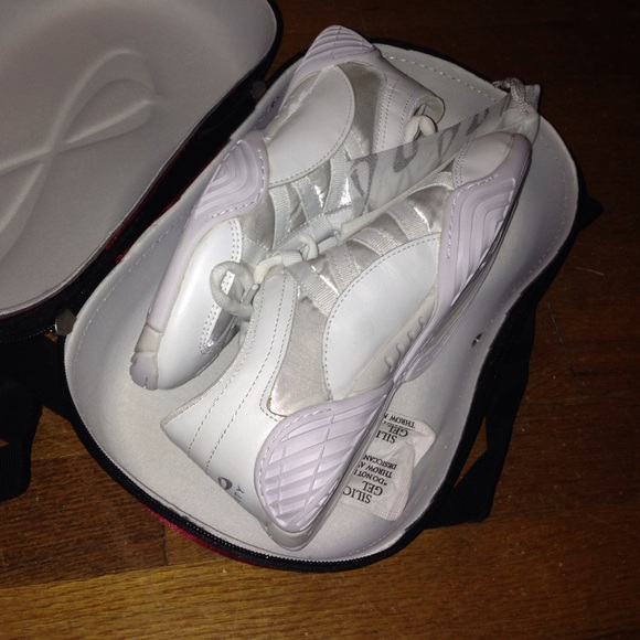 Nfinity Revolution cheer shoes
