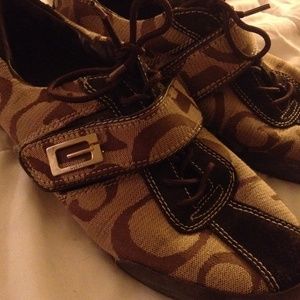 Guess shoes size 8.5 - brown