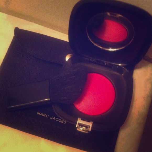 ✨Marc Jacobs Shameless Bold Blush 216