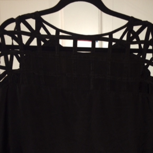 Black tunic open checkered back - Picture 2 of 3