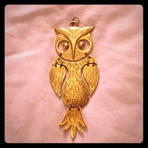 Very cool owl pendant for necklace - Gold