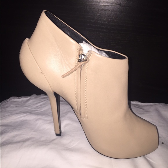 Giuseppe zanotti booties. Gently used