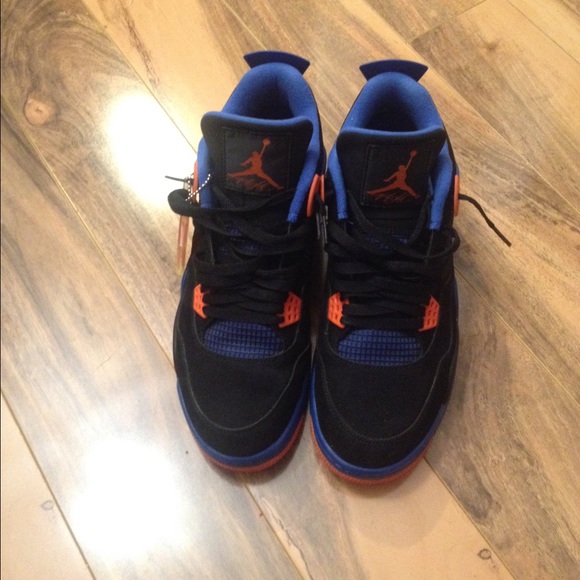 Sz 12 cavs 4's, Olympic 7's, 3's air Jordan - Picture 4 of 4