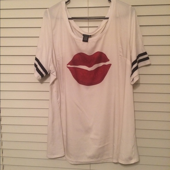 Torrid- pucker up jersey