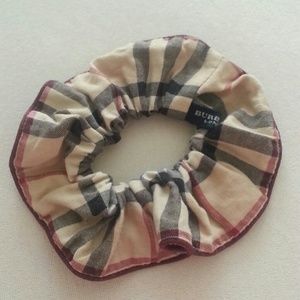 burberry hair scrunchy scrunchie nova check plaid