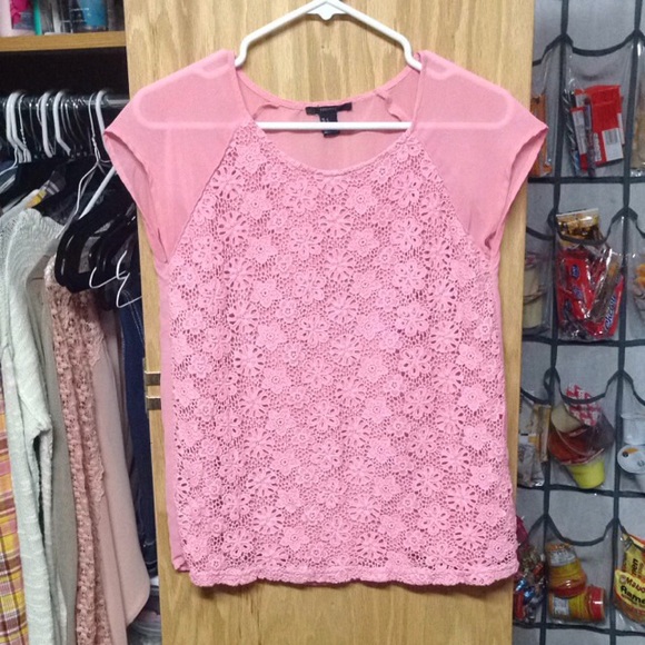 Pale pink lacey top - Picture 1 of 1