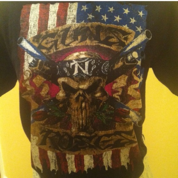 Size small guns n roses tee