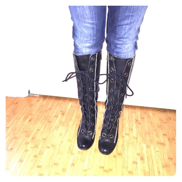 Seychelles vintage looking lace up boots