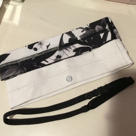 Lulu lemon headband bundle!