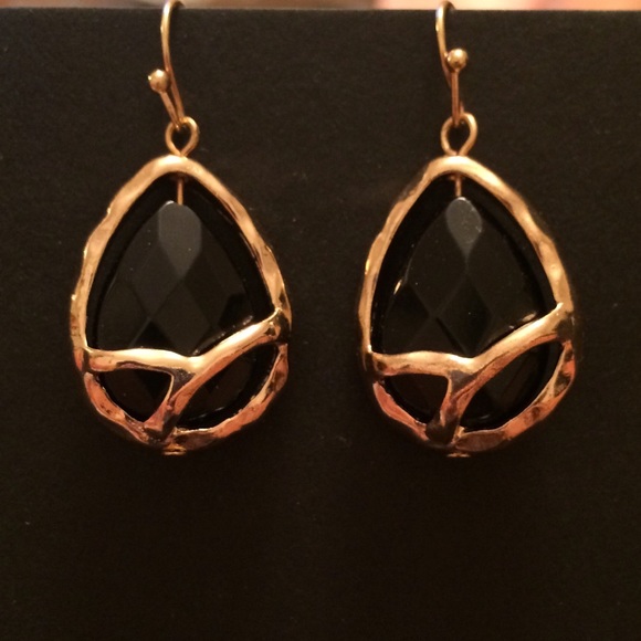 Black stone earring