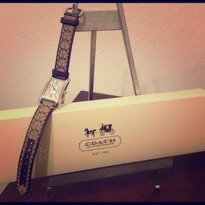 Coach authentic genuine leather ladies watch