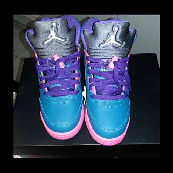 Tropical 5 Jordan's