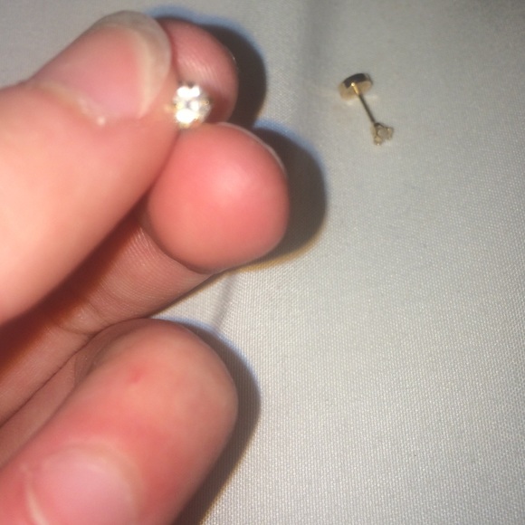 18K Gold Diamond Earrings