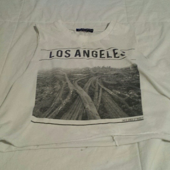 Brandy Melville LA Crop Tee - Picture 1 of 2