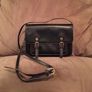 Steve Madden black messenger bag