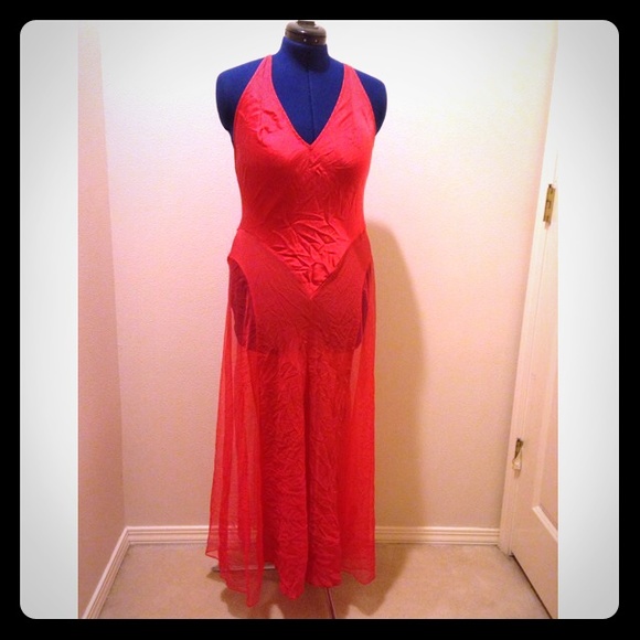 Red night down by Victoria's Secret.