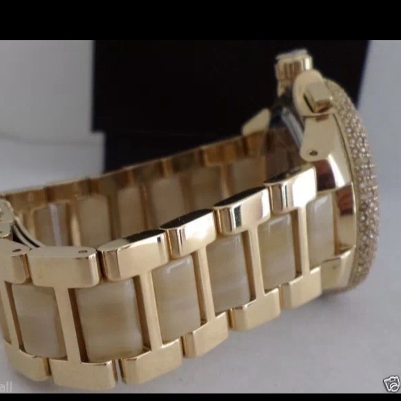 Michael Kors golden watch - Picture 2 of 2