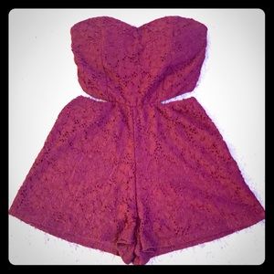 💰SOLD💰Love Culture sweetheart lace floral romper