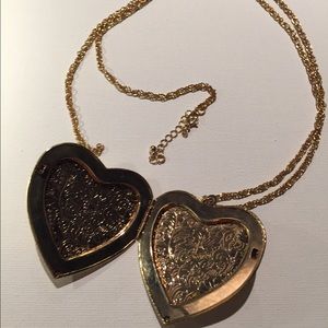 Heart locket