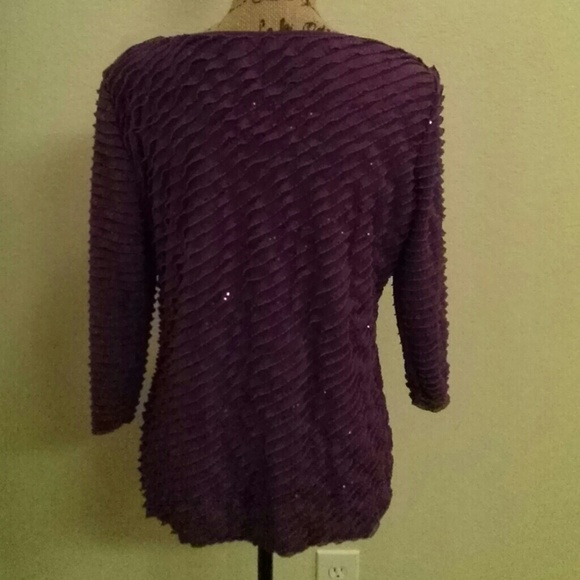 Blouse - Picture 3 of 4