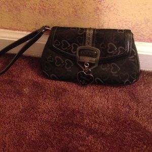 XOXO black heart printed wristlet!