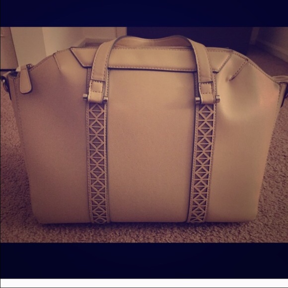 Large white studded bag & tan bucket bag! Bundled!