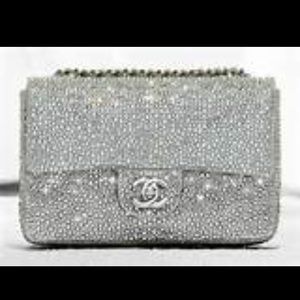 LOOKING FOR CHANEL DIAMANTÉ FLAP BAG