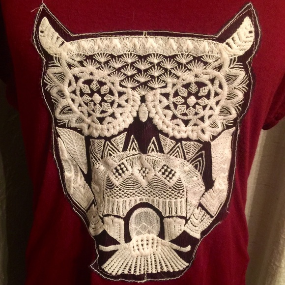 Free Kisses crochet owl high-low shirt - Picture 2 of 4
