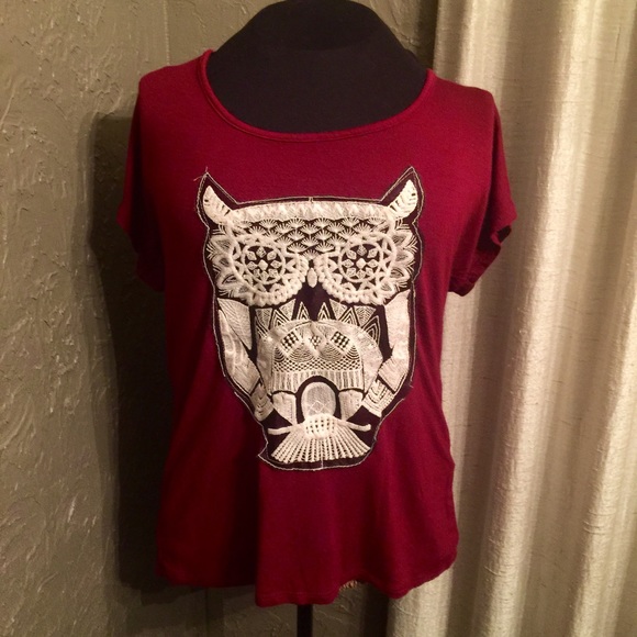 Free Kisses crochet owl high-low shirt - Picture 4 of 4